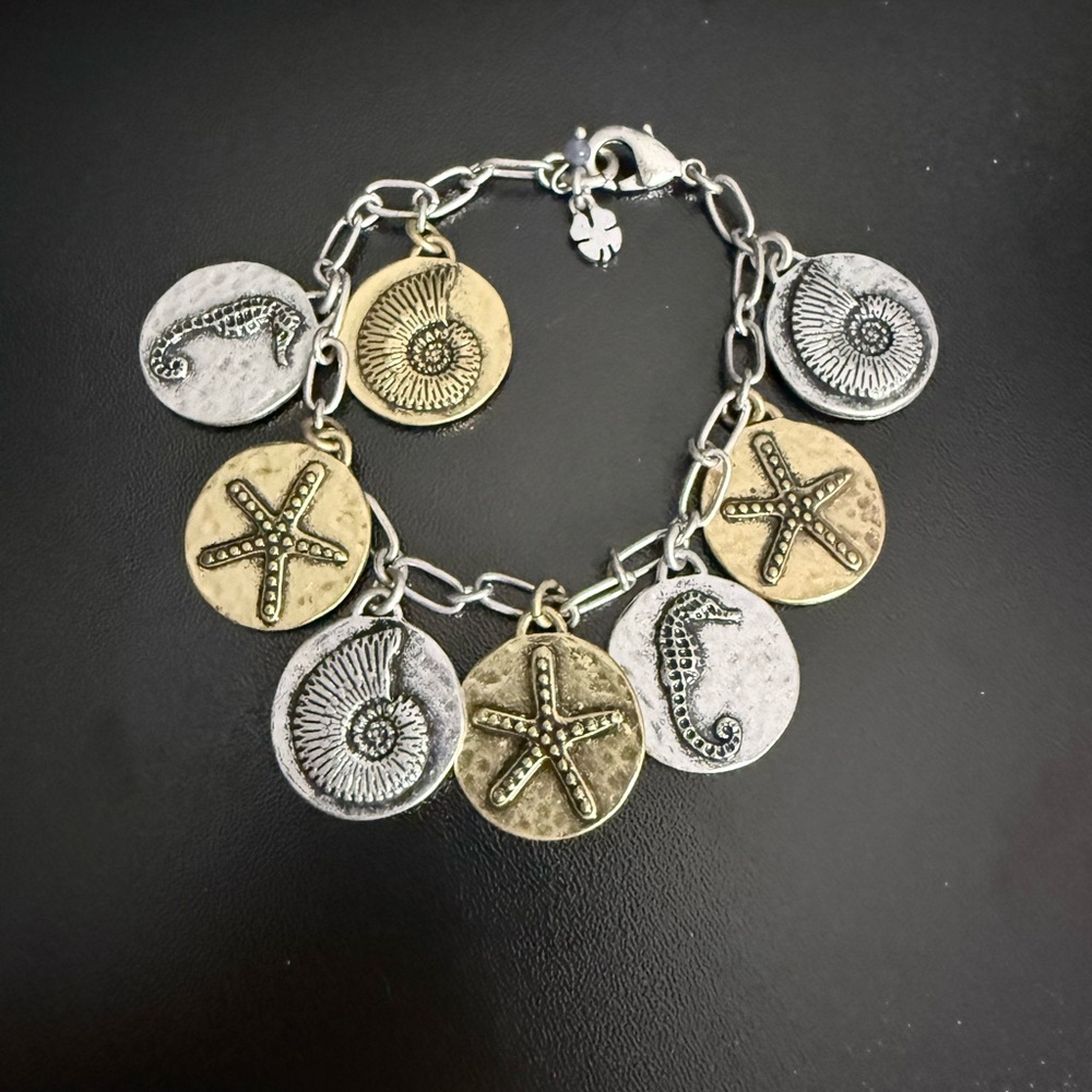 SOLD ‼️Lucky Brand Sea Charm Two-Tone Starfish & Shell Bracelet